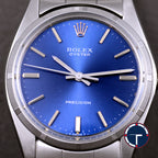 นาฬิกา Rolex Oyster Ref.6427 หน้าปัดสีฟ้า ขอบรางรถไฟ สายOysterแท้แบบม้วน นาฬิกาปี1975 ไขลาน ขนาด 34 mm