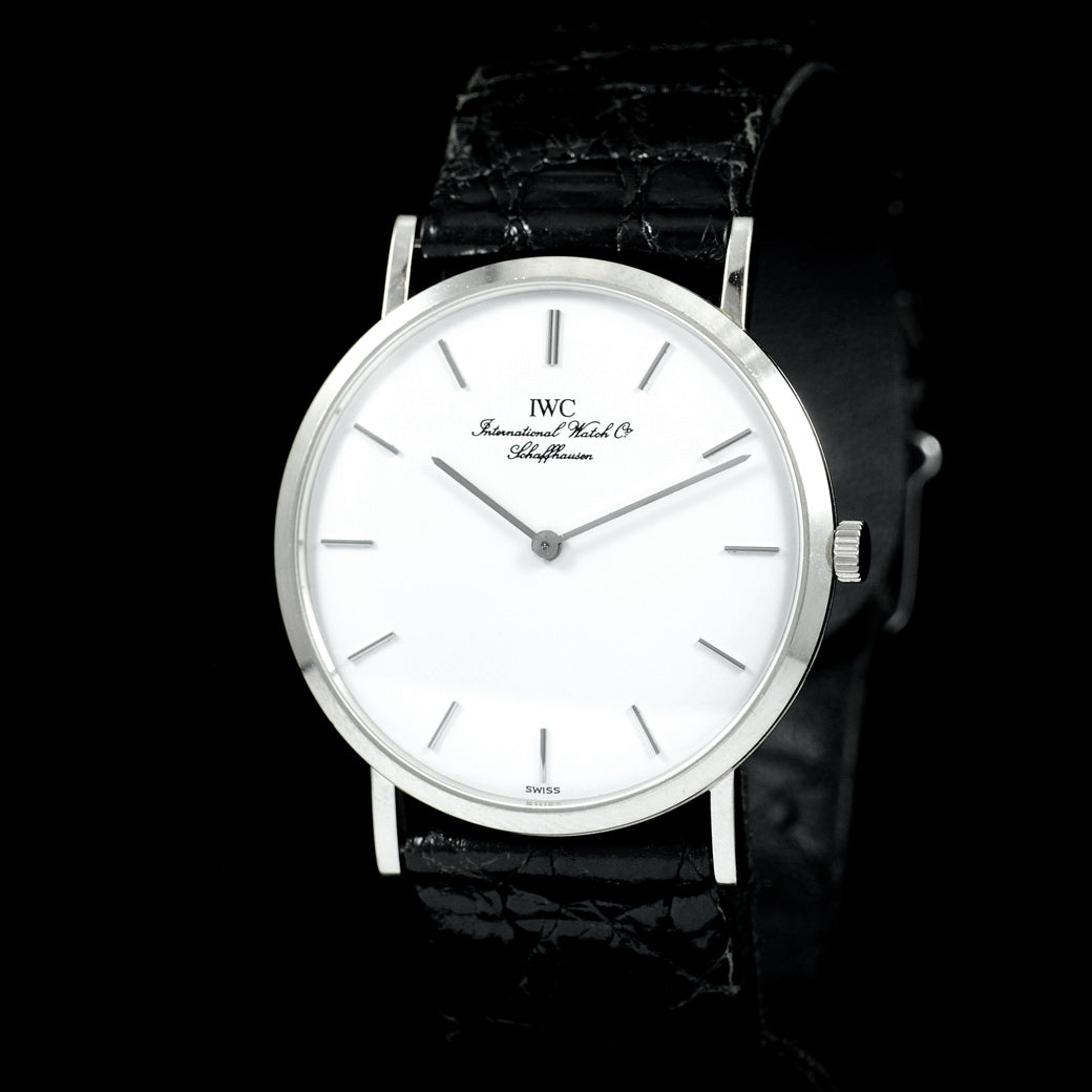 นาฬิกา IWC(International Watch Company) "Unpolished" Portofino Ultra Thin 18K White Gold หน้าปัดสีขาว ตัวเรือนทองคำขาว18K สายหนังแท้ หัวเข็มขัดแท้ ไขลาน(Manual Winding) ขนาด 32 mm