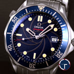 นาฬิกา Omega "Unpolished" Seamaster Casino Royale James Bond Limited Edition Co-Axial หน้าปัดสีกรมท่า เกลียวกระสุน ขอบฟิล์มเดิม ตัวเรือนไม่เคยขัด สายเหล็กแท้ กล่อง ใบครบ นาฬิกาปี2006 Automatic ขนาด 41 mm