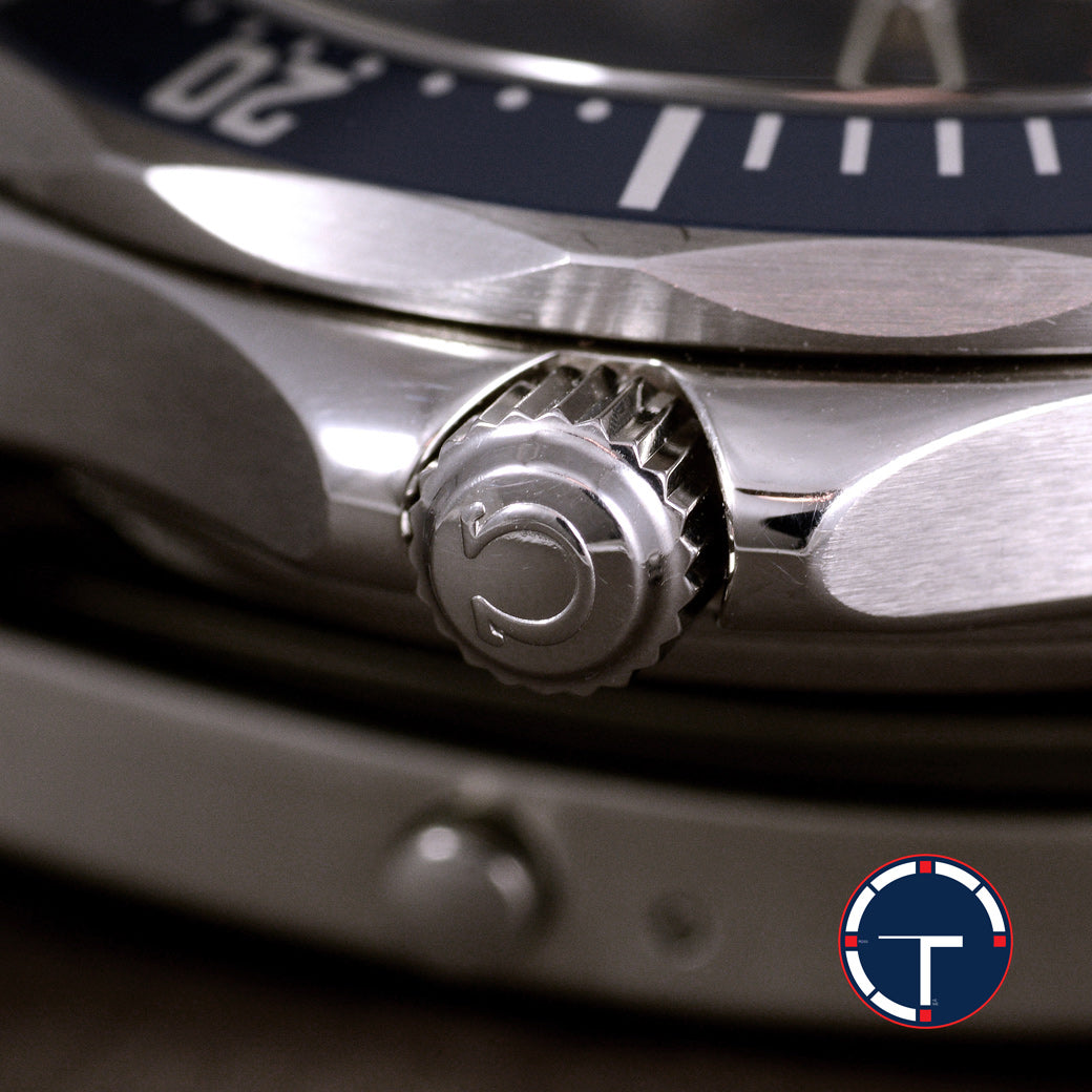 นาฬิกา Omega "Unpolished" Seamaster Casino Royale James Bond Limited Edition Co-Axial หน้าปัดสีกรมท่า เกลียวกระสุน ขอบฟิล์มเดิม ตัวเรือนไม่เคยขัด สายเหล็กแท้ กล่อง ใบครบ นาฬิกาปี2006 Automatic ขนาด 41 mm