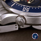 นาฬิกา Omega "Unpolished" Seamaster Casino Royale James Bond Limited Edition Co-Axial หน้าปัดสีกรมท่า เกลียวกระสุน ขอบฟิล์มเดิม ตัวเรือนไม่เคยขัด สายเหล็กแท้ กล่อง ใบครบ นาฬิกาปี2006 Automatic ขนาด 41 mm