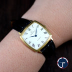 นาฬิกา Universal Golden Shadow Genève Ref.166100/01 Yellow Gold 18K Microrotor หน้าปัดสีขาว หลักชั่วโมงเลขโรมัน ตัวเรือนทองคำ18k Automatic ขนาด 32x32 mm