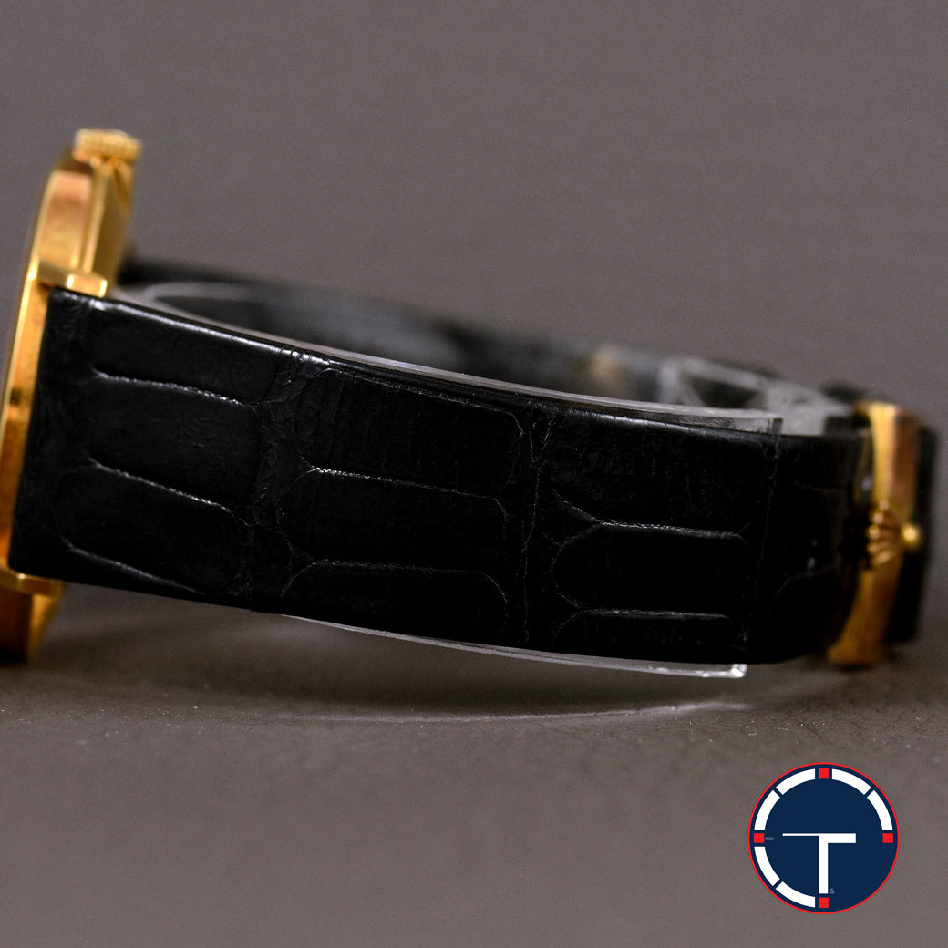 นาฬิกา Rolex Cellini "Unpolished" หน้าปัดสีทอง ตัวเรือนทองคำ18Kทรงกลม ตัวเรือนไม่เคยขัด สายหนังแท้ หัวเข็มขัดแท้ นาฬิกาปี1976 ไขลาน ขนาด 31 mm
