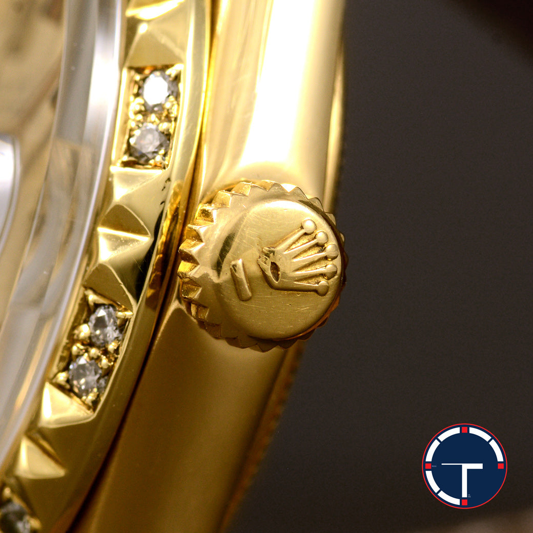 นาฬิกา Rolex Day-Date Ref.1803 หน้าปัดลายผ้าสีทอง ขอบทองคำพีระมิด18Kประดับเพชร(ทำใหม่) ตัวเรือนทองคำ18K นาฬิกาปี1968 Automatic ขนาด 36 mm