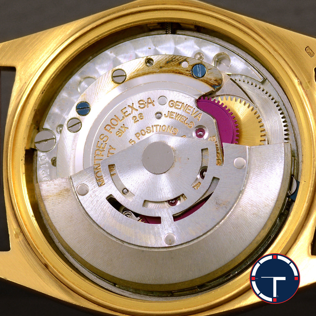 นาฬิกา Rolex Day-Date Ref.1803 หน้าปัดลายผ้าสีทอง ขอบทองคำพีระมิด18Kประดับเพชร(ทำใหม่) ตัวเรือนทองคำ18K นาฬิกาปี1968 Automatic ขนาด 36 mm