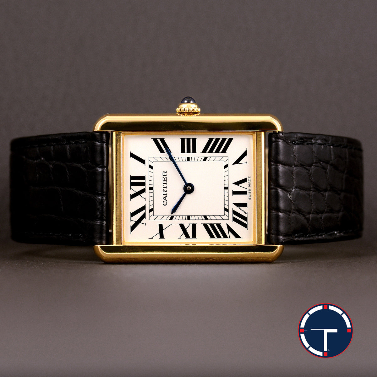 นาฬิกา Cartier Tank Solo watch 18K Yellow Gold หน้าปัดสีขาว หลักชั่วโมงเลขโรมัน สายหนังแท้ หัวเข็มขัดแท้ Quartz ขนาด 27.4x34.8 mm (Size L)