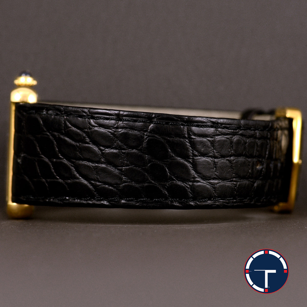 นาฬิกา Cartier Tank Solo watch 18K Yellow Gold หน้าปัดสีขาว หลักชั่วโมงเลขโรมัน สายหนังแท้ หัวเข็มขัดแท้ Quartz ขนาด 27.4x34.8 mm (Size L)
