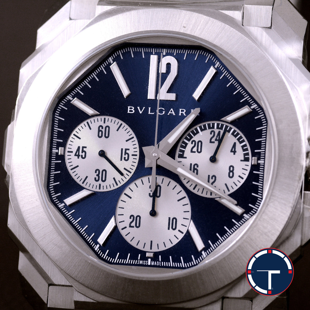 นาฬิกา Bvlgari Octo Finissimo Chronograph GMT หน้าปัดสีน้ำเงิน สายเหล็กแท้ หลังเปลือย กล่องและการ์ด Automatic ขนาด 43 mm