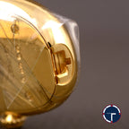 นาฬิกา Cartier Baignoire de Cartier 18K Yellow Gold หน้าปัดสีครีม หลักชั่วโมงเลขโรมัน ตัวเรือนและสายทองคำ18K กล่อง+ใบ นาฬิกาปี2026 Quartz ขนาด 31.4x23.1 mm Size S