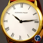 นาฬิกา Audemars Piguet (AP) Vintage 18K Yellow Gold Original Buckle หน้าปัดสีขาว หลักชั่วโมงเลขโรมัน ตัวเรือนทองคำ18K หัวเข็มขัดแท้ Quartz ขนาด 31 mm