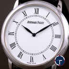 นาฬิกา Audemars Piguet(AP) Jules Audemars White Gold 18K หน้าปัดสีขาว หลักชั่วโมงเลขโรมัน ตัวเรือนทองคำขาว18K สายหนังแท้ หัวเข็มขัดแท้ ไขลาน(Manual Winding) ขนาด 34 mm