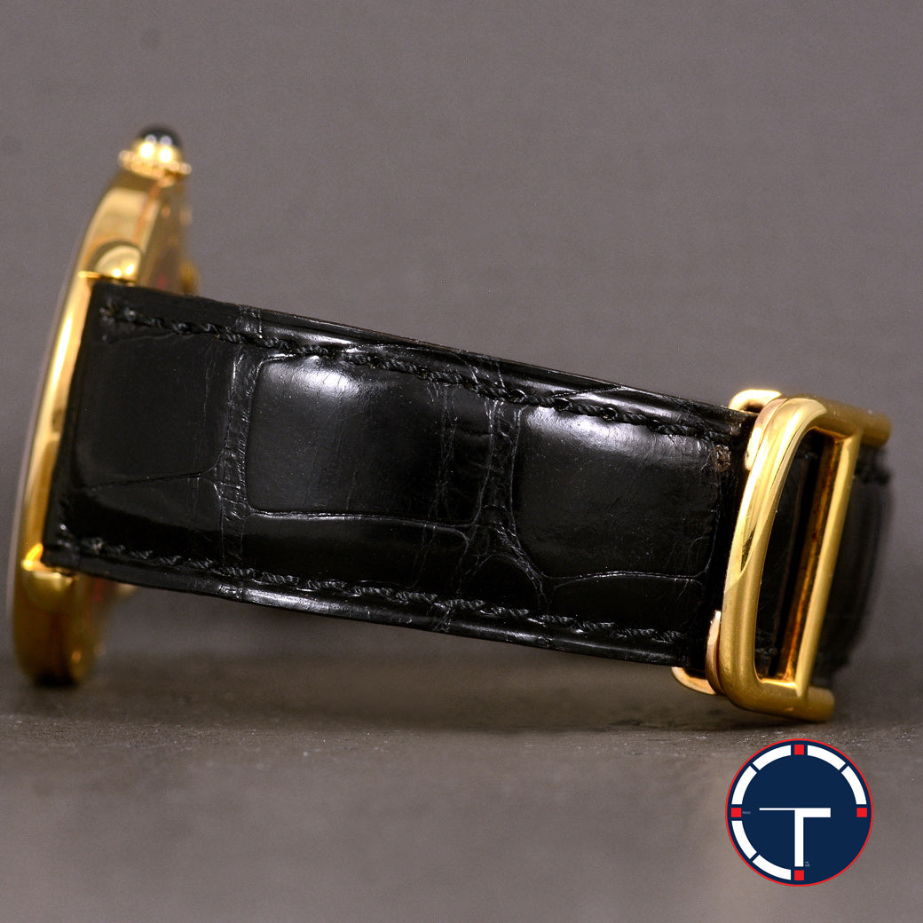 นาฬิกา Cartier "Unpolished" Ronde Louis Ref.0900 Yellow Gold18K หน้าปัดสีขาว หลักชั่วโมงเลขโรมัน ตัวเรือนทองคำ18K สายหนังแท้ หัวเข็มขัดแท้ ไขลาน(Manual Winding) ขนาด 34 mm