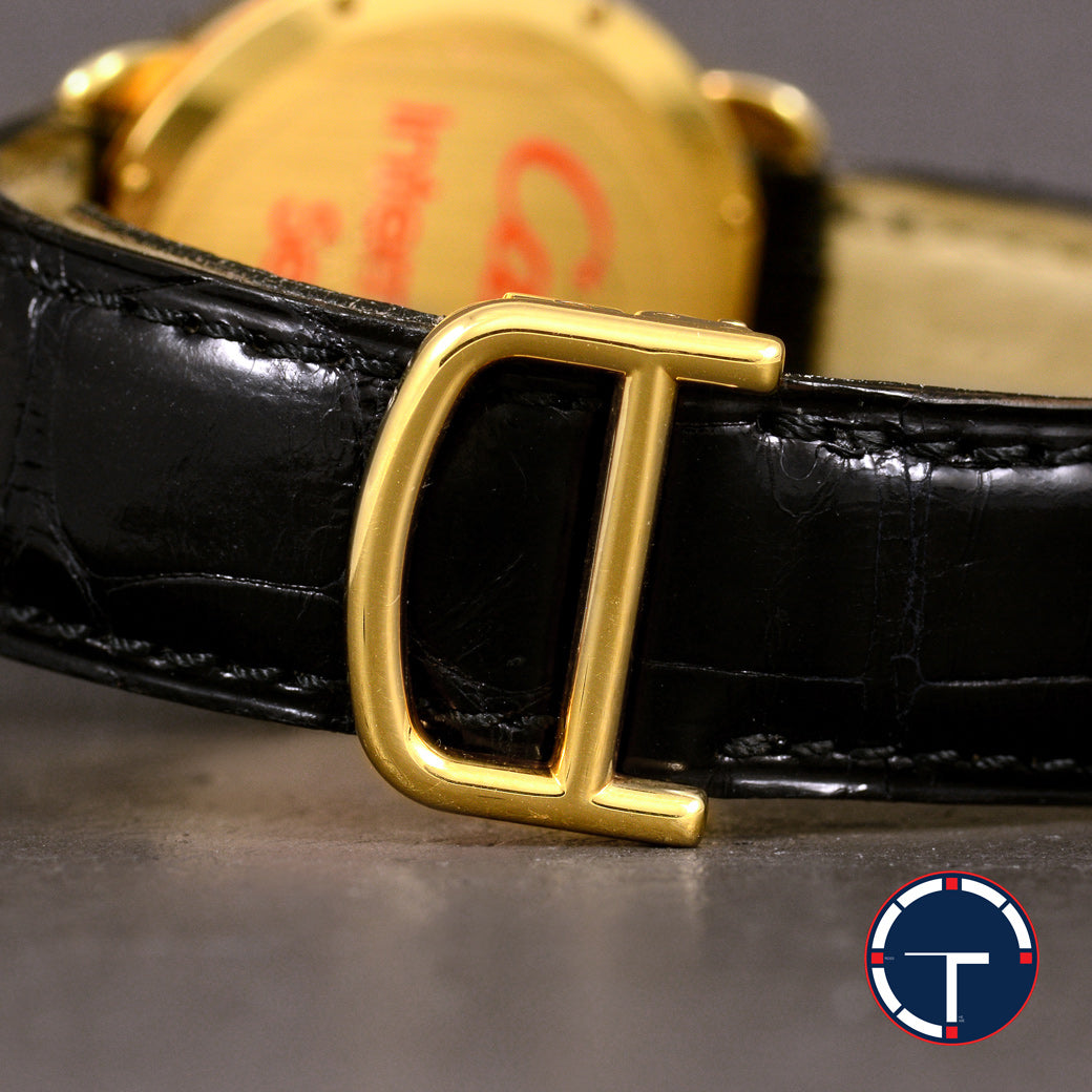 นาฬิกา Cartier "Unpolished" Ronde Louis Ref.0900 Yellow Gold18K หน้าปัดสีขาว หลักชั่วโมงเลขโรมัน ตัวเรือนทองคำ18K สายหนังแท้ หัวเข็มขัดแท้ ไขลาน(Manual Winding) ขนาด 34 mm