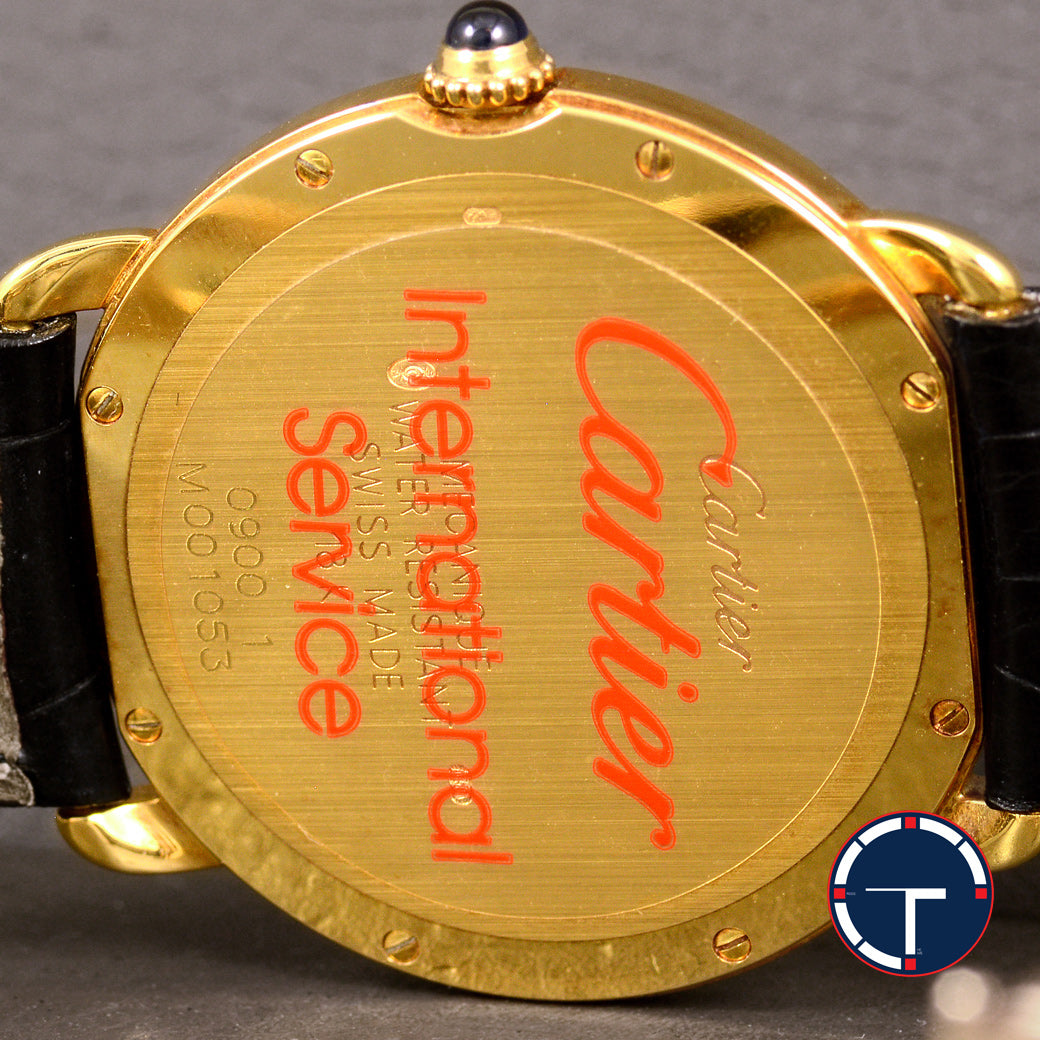 นาฬิกา Cartier "Unpolished" Ronde Louis Ref.0900 Yellow Gold18K หน้าปัดสีขาว หลักชั่วโมงเลขโรมัน ตัวเรือนทองคำ18K สายหนังแท้ หัวเข็มขัดแท้ ไขลาน(Manual Winding) ขนาด 34 mm