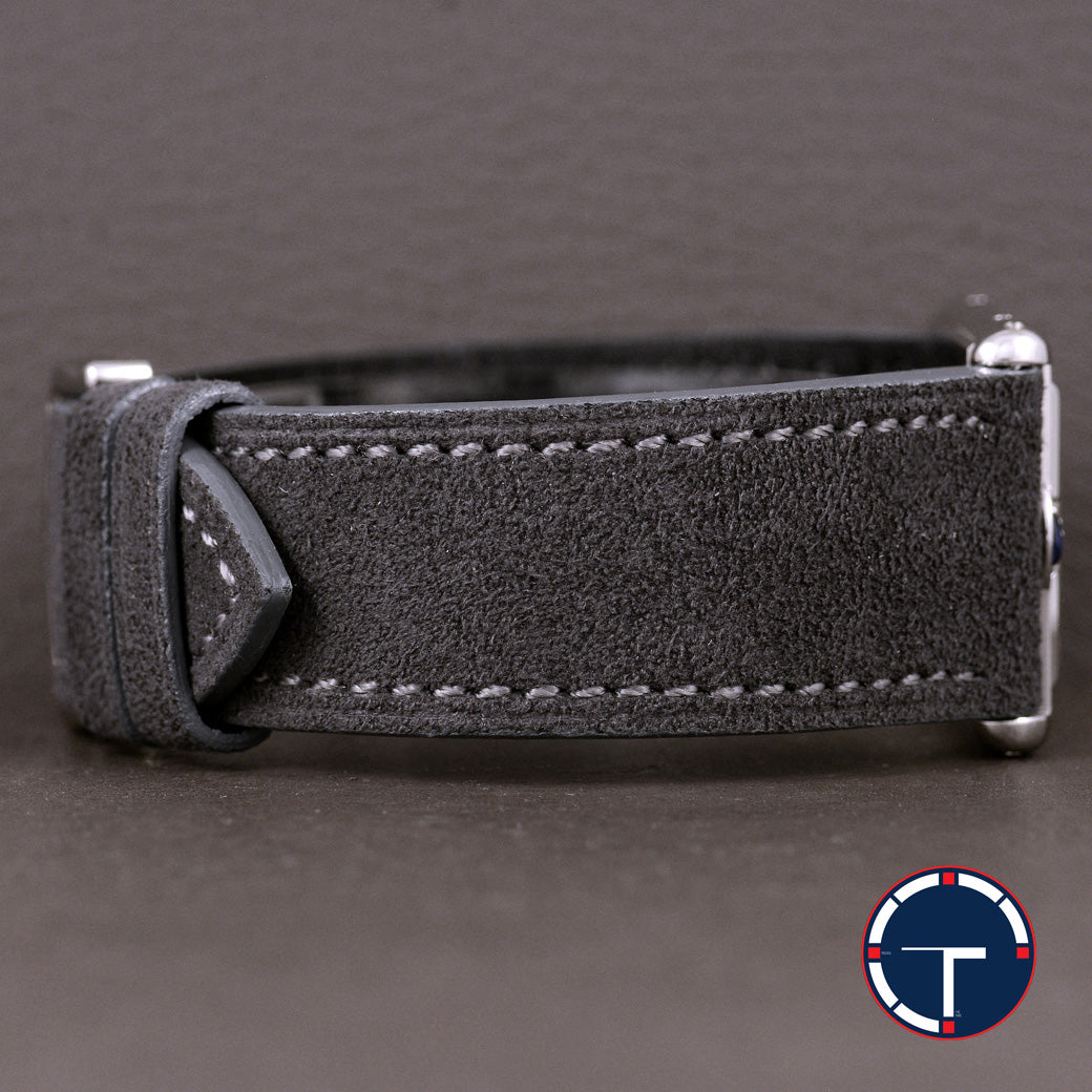 นาฬิกา Cartier Tank Basculante(บาส-คู-แลน-เต้) Ref.2390 หน้าปัดสีขาวลายGuilloché(กิโยเช่) หลักชั่วโมงเลขโรมัน หัวเข็มขัดแท้ ไขลาน ขนาด 38x25 mm