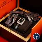 นาฬิกา Hermes Galop d'Hermès หน้าปัดหินOnyx ตัวเรือนทองชมพู18K ฝั่งเพชรหน้าปัด72เม็ด รอบตัวเรือน412เม็ด สายหนังจระเข้Hermes หัวเข็มขัดแท้ มีกล่อง Quartz ขนาด 40x26 mm