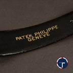 นาฬิกา Patek Philippe Calatrava Ref.5006 หน้าปัดสีขาว หลักชั่วโมงเพรชเล็กแท้ ขอบเพชรแท้ ตัวเรือนทองคำ18K สายหนังแท้ หัวเข็มขัดแท้ ไขลาน ขนาด 33.5 mm