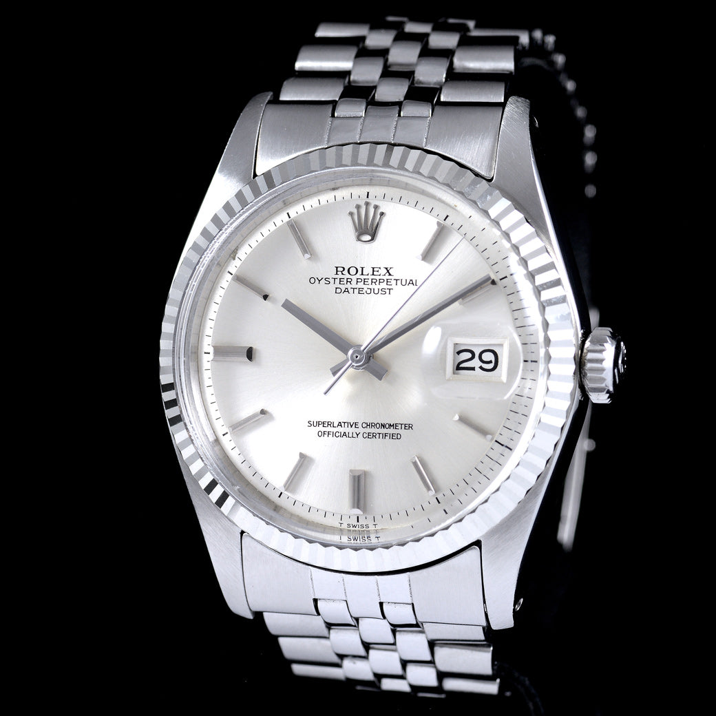 นาฬิกา Rolex DateJust Ref.1601 หน้าปัดสีเงิน2ชั้น ขอบหยักทองคำขาว18K สายจูบิรี่แท้(แบบม้วน) นาฬิกาปี1970 Automatic ขนาด 36 mm
