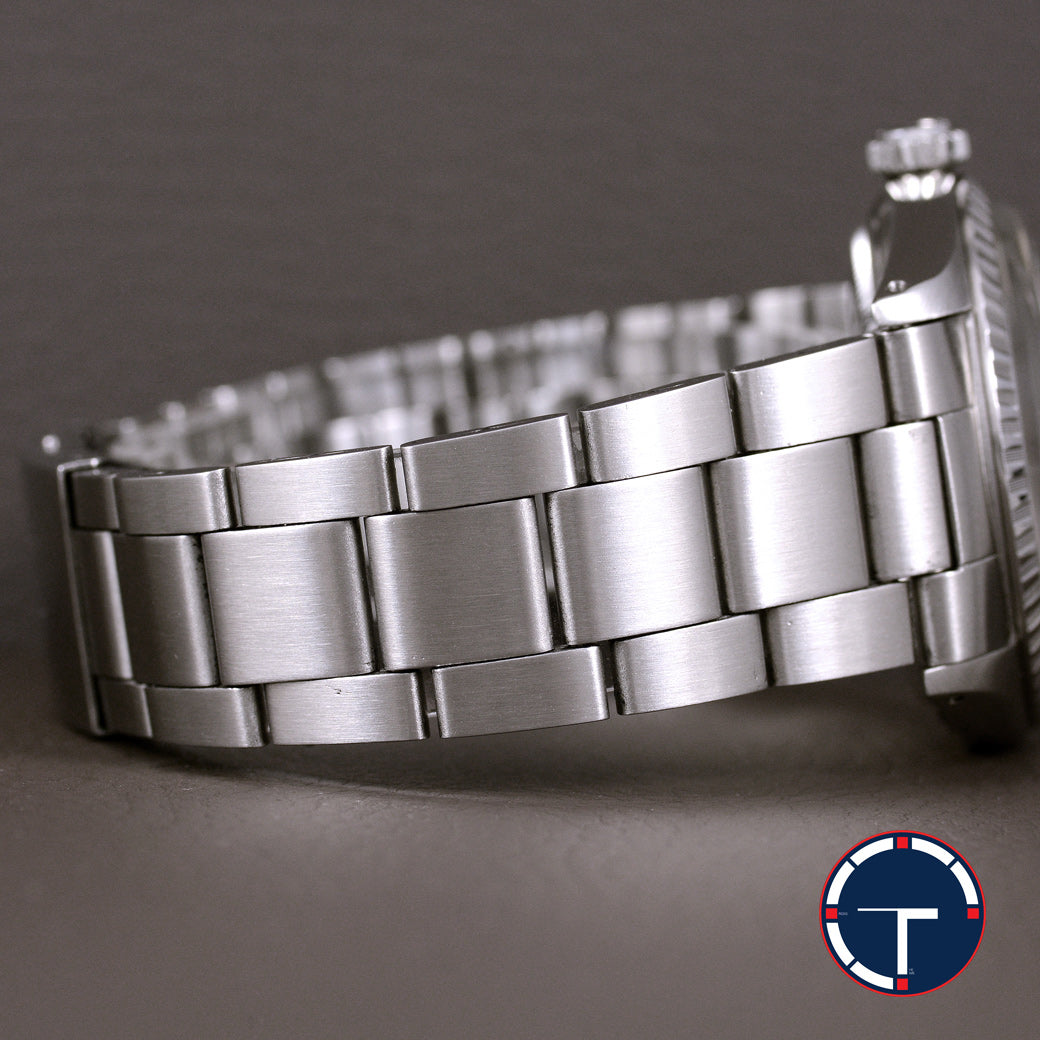 นาฬิกา Rolex Datejust Ref.1603 หน้าปัดสีเงิน ขอบEngine Turned สายOysterแท้(แบบม้วน) นาฬิกาปี1970 Automatic ขนาด 36 mm