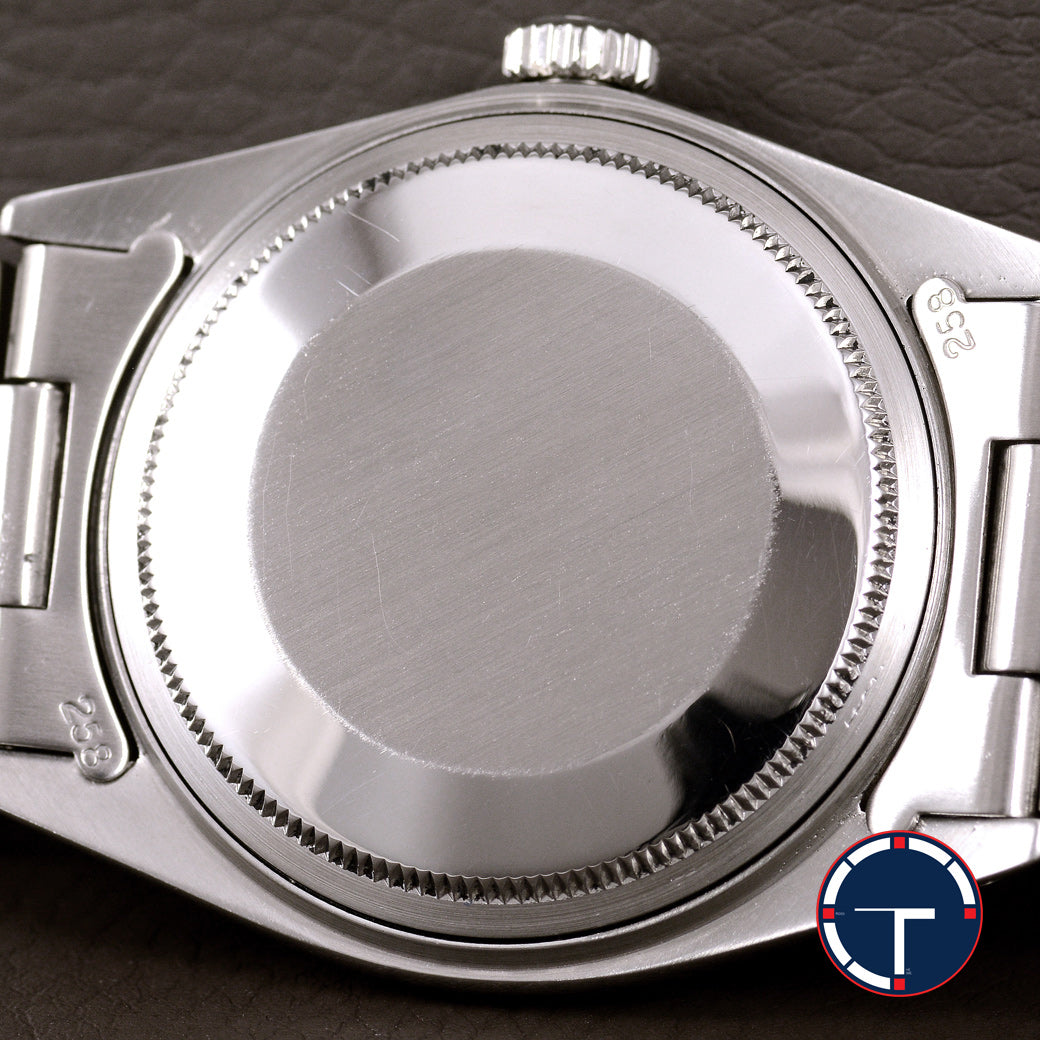 นาฬิกา Rolex Datejust Ref.1603 หน้าปัดสีเงิน ขอบEngine Turned สายOysterแท้(แบบม้วน) นาฬิกาปี1970 Automatic ขนาด 36 mm