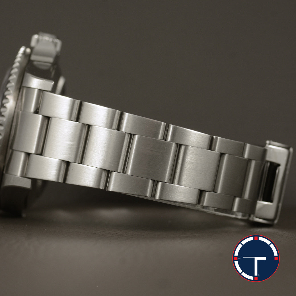 นาฬิกา Rolex Sea-Dweller Ref.16600 SeriesF หน้าดำ ขอบฟิล์ม กระจกSapphire สายOysterแท้ มีกล่อง+ใบ+Tag นาฬิกาปี2005 Automatic ขนาด 40 mm